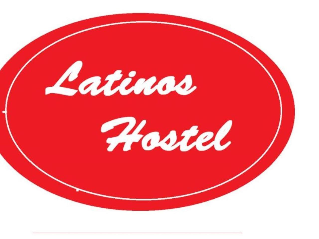 Latinos Hostel Siem Reap Bagian luar foto